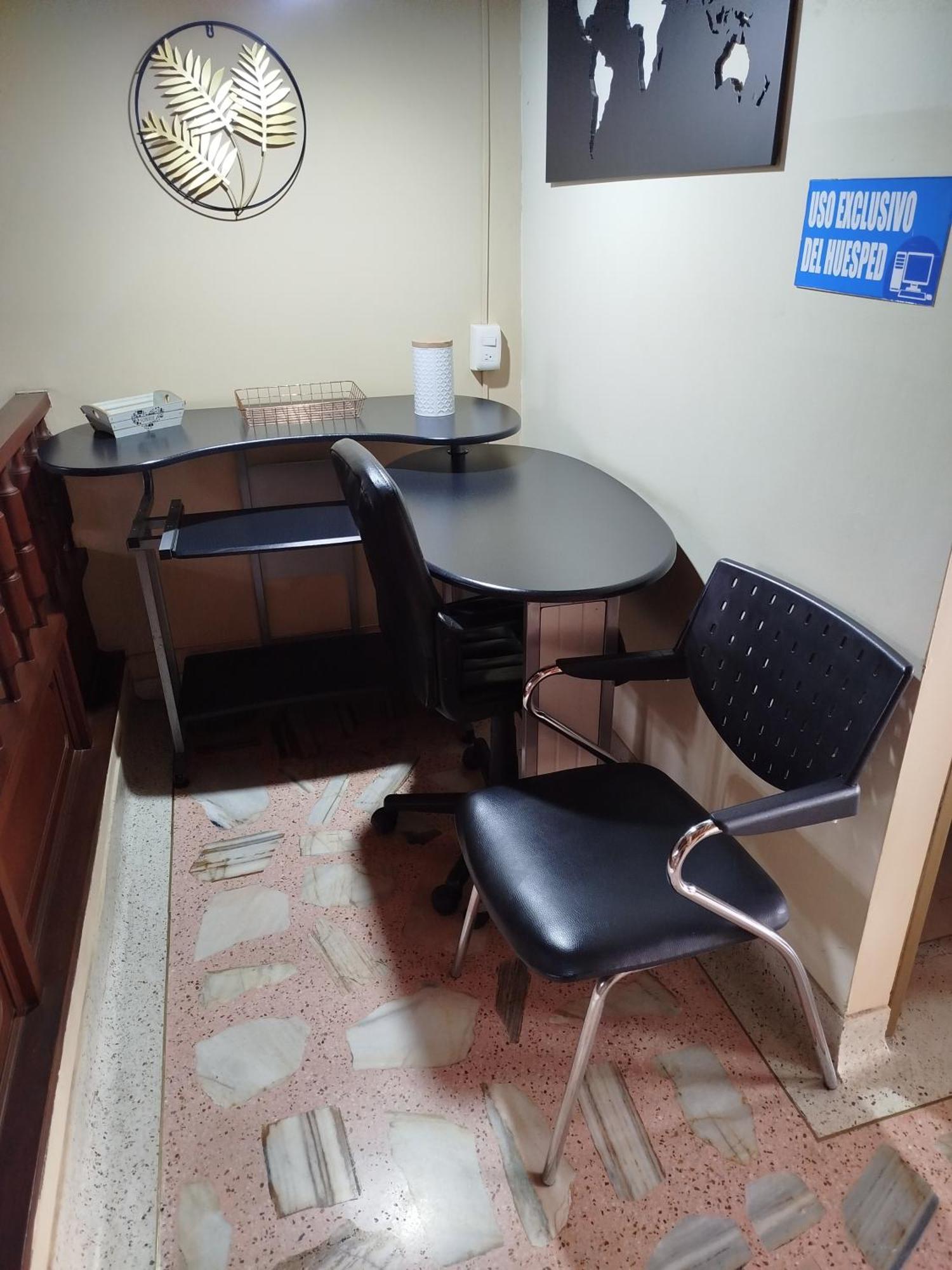 Hotel Casa Aragon Cartago Zewnętrze zdjęcie