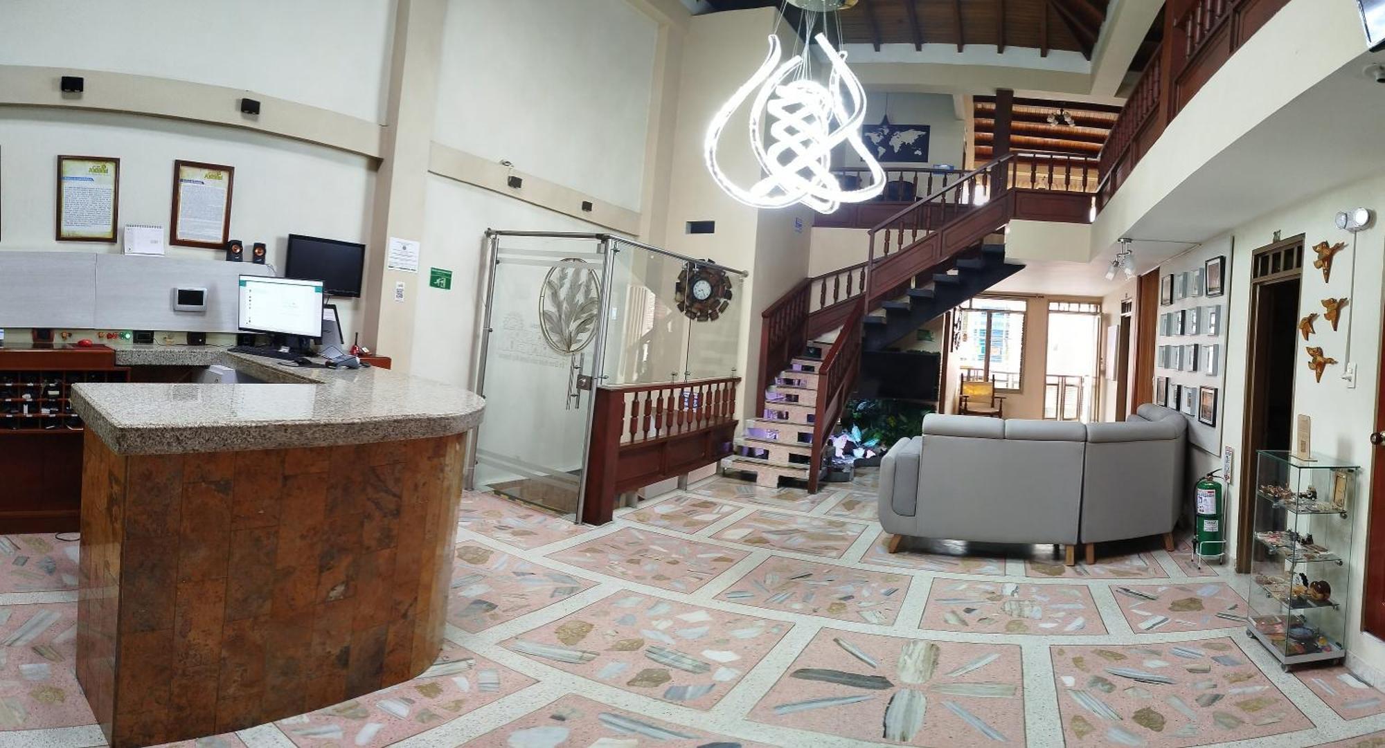 Hotel Casa Aragon Cartago Zewnętrze zdjęcie