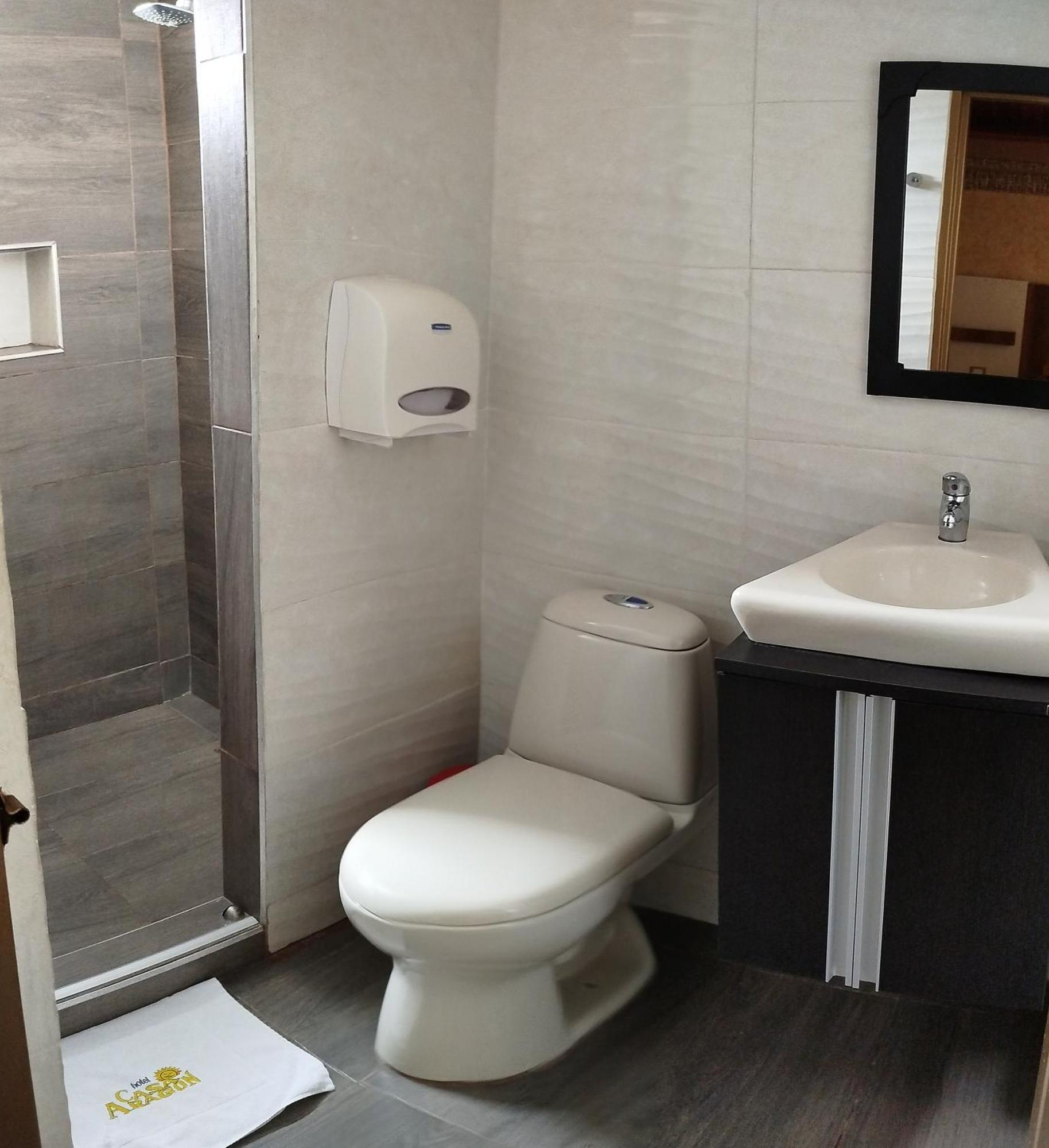 Hotel Casa Aragon Cartago Zewnętrze zdjęcie